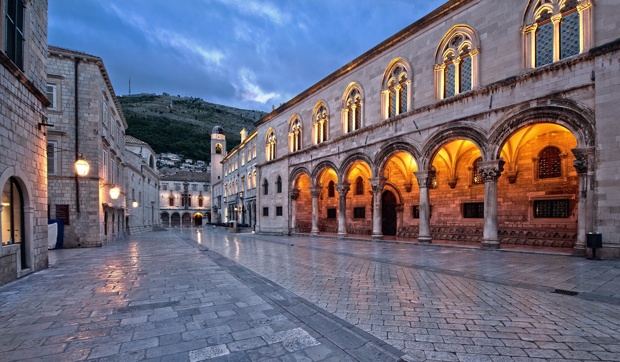 DUBROVNIK CRUCEROS CROACIA MEDITERRANEO ORIENTAL CRUCEROS ISLAS DALMATAS CROACIA CROATIA CRUISES #Dubrovnik #Croacia #Croatia #DubrovnikCruises